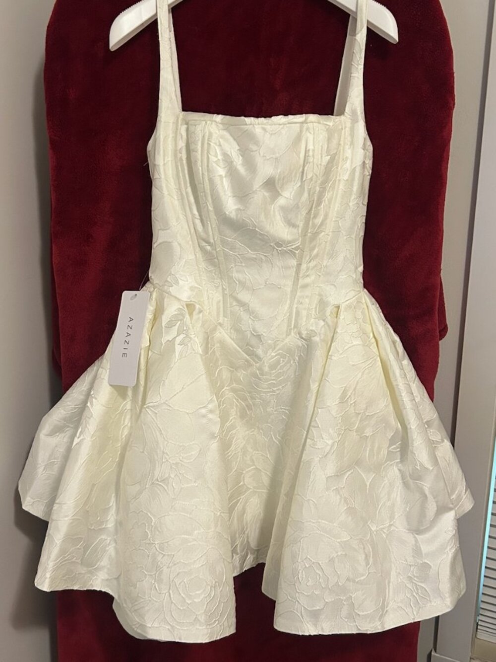 Brand New "Antique White A-Line with Pockets Floral Jacquard Dress"